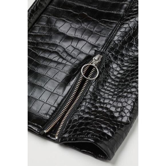 NWT H&M Innovation Co-Exist Story Vegan Leather Pants | Size 6 - Picture 8 of 10